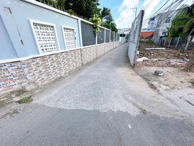 Bán gấp nhà cấp 4 mới sửa sang lại ngay Tân Xuân Hóc Môn 124m2 mà chỉ cần đúng 1TY030 triệu đã có sổ hồng riêng