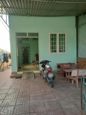 Bán căn tại Tân Thông Hội nhà lâu đời 150m2 giá chốt 830 triệu sổ hồng riêng