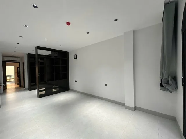 Bán nhà Nguyễn Chí Thanh 44m² ngang 3.4m giá 26.5 tỷ Phường Láng (MUA/BÁN BĐS nhắn tin Zalo 0862299066)