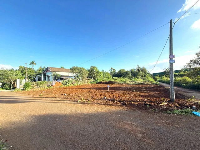 Bán ba lô đất liền kề phường Tân An đường nhựa ô tô đi thoải mái diện tích 110m 5m2  giá 949tr