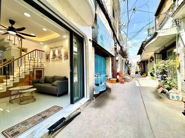🇻🇳 HUỲNH VĂN NGHỆ · HẺM XE HƠI · 2 TẦNG BTCT · 4.95 TỶ