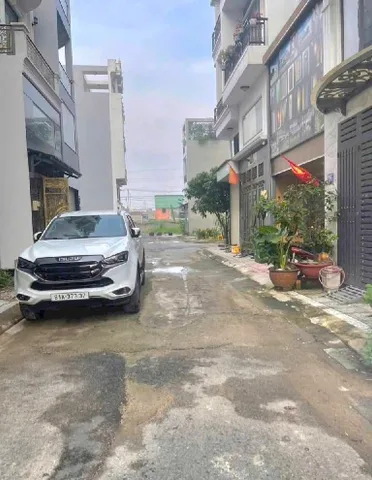 BÁN ĐẤT ĐẸP CẠNH TÂ.N KỲ TÂN QUÝ - HẺM XE HƠI - ( 4X14M )