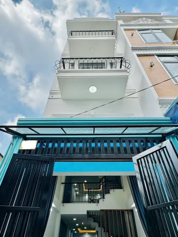 Bể nợ bán gấp nhà ở Nhiêu Tứ, P6, Phú Nhuận. DT28,2m2. Giá 2tỷ330tr