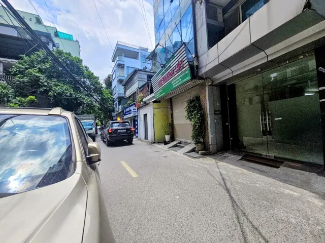 Bán nhà đẹp mặt phố Phương Liệt! Kiếm đâu nhỉnh 300 triệu/m2 mặt phố trung tâm Ngã Tư Vọng