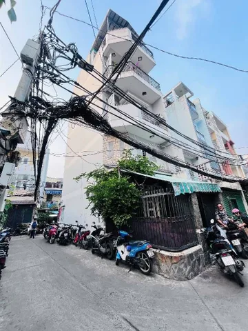 NHÀ 5 TẦNG LÔ GÓC – 2 MẶT HẺM XE HƠI

🚗 Ô TÔ ĐỔ CỬA – NỞ HẬU – HOÀN CÔNG ĐỦ

💰 Nhỉnh 7xxx TỶ (thương lượng)

📍 Âu Dương Lân – P. Chánh Hưng – Quận 8

⸻

🏠 THÔNG TIN CHI TIẾT
 • Diện tích: 48m² (4m x 12m) – nở hậu
 • Diện tích sử dụng: 162.2m²