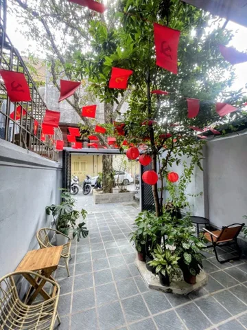 Bán tập thể Thanh Xuân Bắc! Tầng 1, sân vườn siêu hiếm, 2 mặt ngõ ô tô kinh doanh 35/120m2 chỉ 8.x tỷ