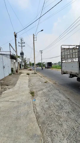 Mặt tiền Đặng Công Bỉnh
Container chạy vivu
16x71m có 2 Kiôt và 15 phòng trọ 
Tiện xây kho xưởng CHDV vừa ở KD
Giao thương thuận tiện
Chủ chào 21.9 tỷ tl nữa