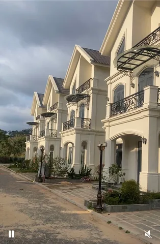 Bán nhà 251.8m² có sẵn 200m² thổ cư ngang 10m giá 14.8 tỷ tại Phường Lang Biang - Đà Lạt