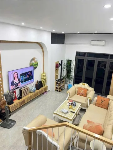 🔥🔥🔥 CỰC SỐC – CHỦ CẦN TIỀN GẤP, GIẢM NGAY 500 TRIỆU 🔥🔥🔥
🏡 BÁN NHÀ TĐC HỒ ĐÁ – SỞ DẦU, HỒNG BÀNG, HẢI PHÒNG