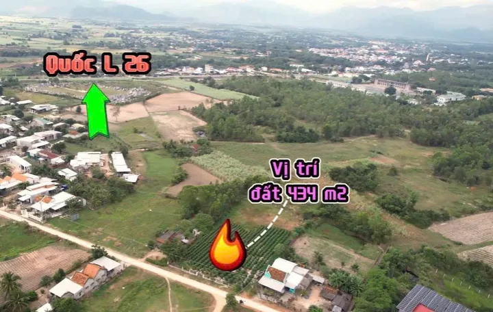 📌 BÁN ĐẤT NINH XUÂN – NINH HÒA | ĐƯỜNG BÊ TÔNG 6M – PHÁP LÝ RÕ RÀNG
✅ Diện tích: ~434m² có sẵn 100 thổ cư 
✅ Mặt tiền: ~6m – nở hậu đẹp
✅ Đường trước đất: bê tông rộng ~5m, xe ô tô đi thoải mái
✅ Khu dân cư hiện hữu, hàng xóm thân thiện, an ninh tốt
