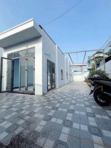 🔴Bán nhà rộng trung tâm thị trấn Hóc Môn góc 2MT vừa ở có vườn 9x21 thổ cư 6ty8 thương lượng