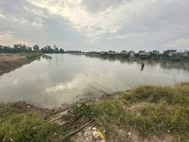 Bán đất 6000m² ngang 42m giá 4.8 tỷ Phường Long Xuyên