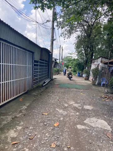 Bán đất 387m² full thổ cư ngang 17m giá 6.7 tỷ tại Xã Xuân Thới Sơn