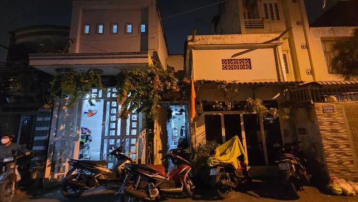 Bán đất tặng nhà, sổ hồng riêng.
