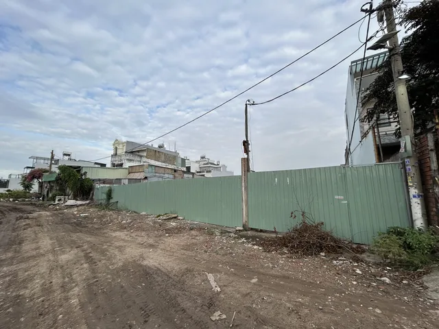 Đất mặt tiền sông Vàm Thuật đường An Phú Đông 9, Quận 12