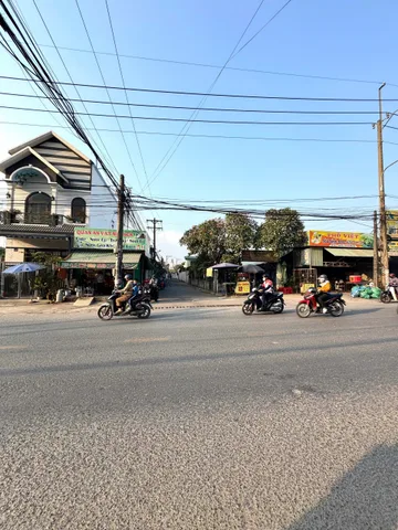 ĐẤT NỀN CUỐI ĐƯỜNG ĐỒNG KHỞI, VỊ TRÍ ĐẸP, TIỀM NĂNG CAO - CHỈ 5 PHÚT DI CHUYỂN ĐẾN BIG C TÂN HIỆP GẦN CÂY XĂNG 75 - TÂN PHONG CŨ