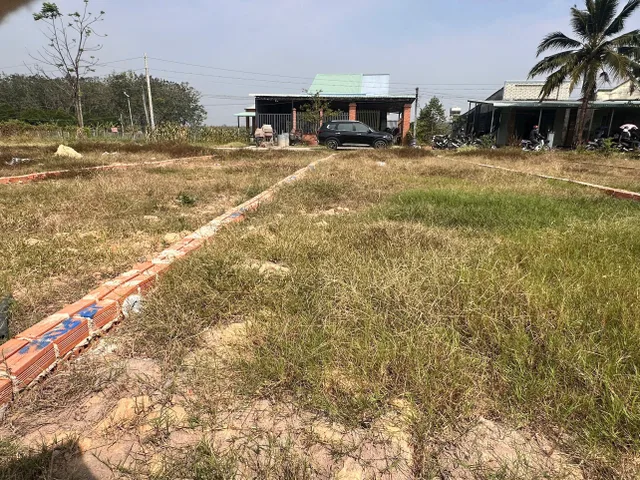 Bán gấp 4 lô đất ở gần Ngã tư An Bình, Trảng Bàng, Tây Ninh giá 785triệu full thổ cư, SHR (bao phí thuế sang tên)