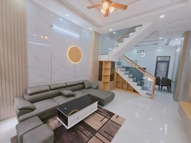 🚨🏡NHÀ 3 TẦNG HXH Đ. VÕ VĂN HÁT, CHỈ 5.X TỶ GẦN ĐH MARKESTING, LÃ XUÂN OAI ⏰