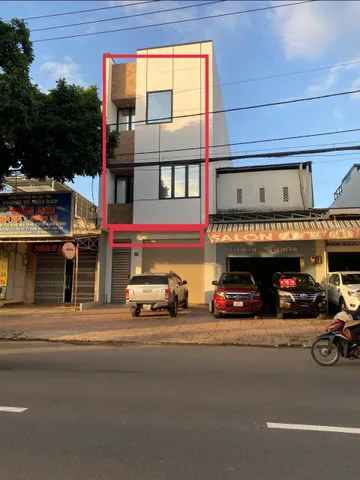 CHO THUÊ NHÀ MẶT TIỀN CHÍNH CHỦ 

Mặt tiền đường NGUYỄN VĂN CỪ BMT

Nằm ngay ngã 3 nguyễn văn cừ 

DIỆN TÍCH : 5x16

Phù hợp làm văn phòng đại diện hoặc công ty.

Mật độ xe qua lại đông
Giá thuê: 10 triệu/tháng
• Đặt cọc: 02 tháng, thanh toán