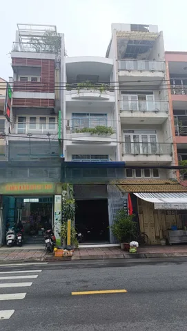 Bán nhà Mặt Tiền Đường Bình Phú (4m x 20m x 5 Tầng) giá 22.5 tỷ  Phường Bình Phú