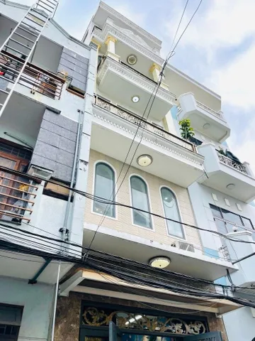 Gấp bán nhà quang trung, sổ hồng riêng, 5 tầng