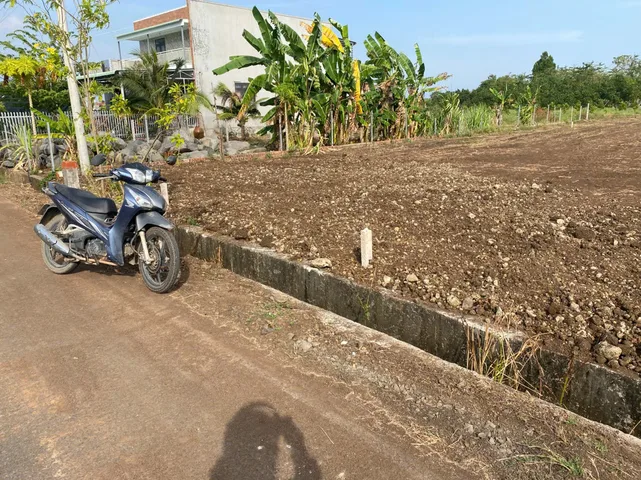 Bán đất 191.3m² có sẵn 80m² thổ cư ngang 5m giá 690 triệu tại Xã Nghĩa Thành