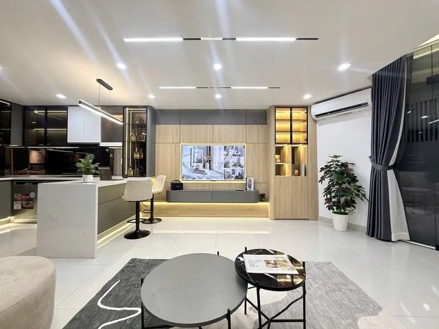 🌼LÊN SÓNG NHÀ MỚI 💰 Giá: 12.45
📚 NHÀ 5 TẦNG - HẺM XE TẢI THÔNG NHIỀU HƯỚNG - NỘI THẤT LUXURY - NGAY PHỐ ẨM THỰC PXL - VIEW CỰC ĐẸP - NHÀ MỚI ĐÓN TẾT NGAY :