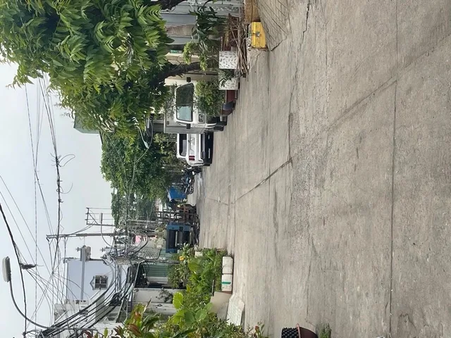 BÁN NHÀ SHR – HẺM XE HƠI – SÁT VÕ VĂN KIỆT, Q.8 🔥
💰 5.3 TỶ – hàng hiếm khu này

📐 93.5m² | Ngang 4.1m – dài 23m
🚗 Hẻm nhựa thông, xe hơi vào nhà
🏠 Nhà cấp 4 còn ở tốt | 3PN – 2WC

✨ Phù hợp ở / xây mới / CHDV / VP / KD
📜 SHR – công chứng ngay – hỗ