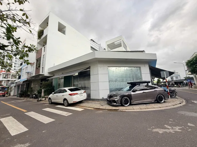Bán nhà 161.7m² có sẵn 161,7m² thổ cư ngang 14m giá 15.5 tỷ tại Phường Nam Nha Trang