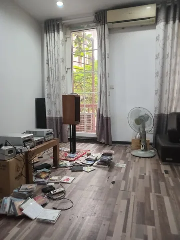 Bán nhà Hoàng Quốc Việt 142m² full thổ cư ngang 6.3m giá 85 tỷ tại Đường Hoàng Quốc Việt Phường Nghĩa Đô (MUA/BÁN BĐS nhắn tin Zalo 0862299066)