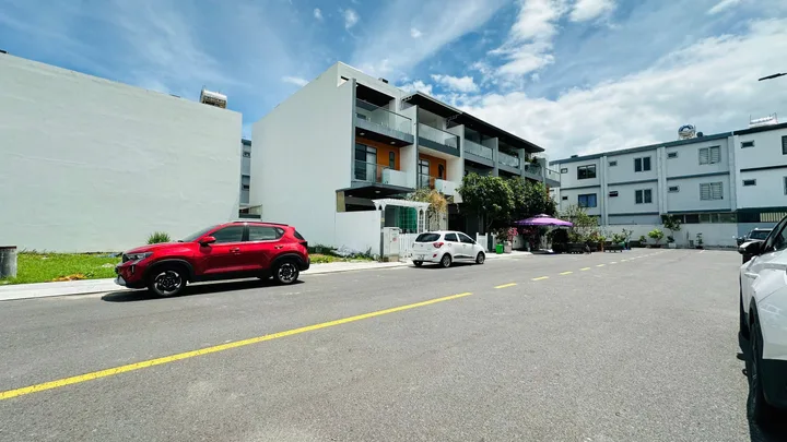 Bán nhà 100m² full thổ cư ngang 5m giá 9.5 tỷ tại Phường Nam Nha Trang