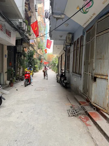 Bán nhà Tây Sơn 52/70m² có sẵn 52m² thổ cư ngang 14.8m giá 23 tỷ tại Đường Tây Sơn Phường Kim Liên (MUA/BÁN BĐS nhắn tin Zalo 0862299066)