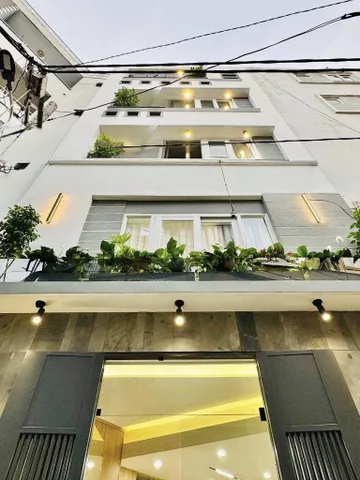 Nhà mới đẹp - 5 tầng xịn - khu VIP gần pk của bs Tăng Hà Nam Anh - cơ xương khớp