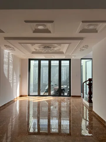 Bán gấp nhà 4 tầng 4pn 4wc đường 8m thông dt đất 65.9m² full thổ cư ngang 5.4m giá 11.5 tỷ đường 23 Bình Trưng Đông Q2 cũ