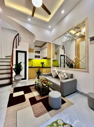 CHỈ 6.85 TỶ - NHÀ 5 TẦNG -NGÕ QUỲNH BẠCH MAI