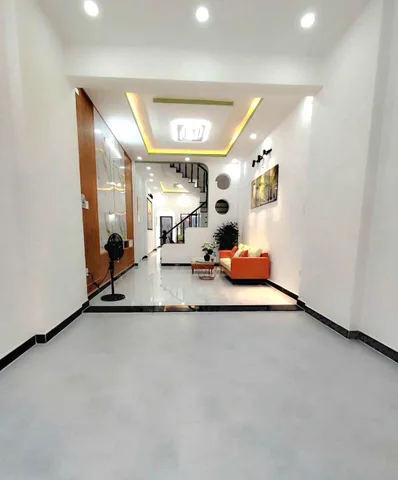 BÁN NHÀ ĐẸP SÁT LÊ VĂN QUỚI - NGÃ TƯ 4 XÃ - HẺM XE HƠI - 5PN - ( 4X20M )