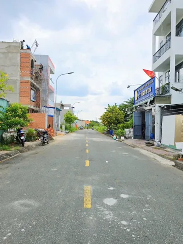 🚗 BÁN NHÀ 2 TẦNG - 85M2( 6*14.1) - HOÀN CÔNG - HẺM XE HƠI 10M, VỈA HÈ - GẦN CHỢ, UBND - P. LONG TRƯỜNG, THỦ ĐỨC.(A)