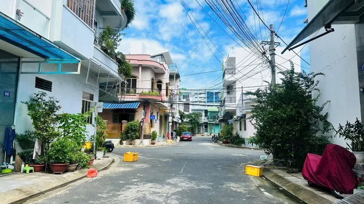 Bán nhà 67.7m² có sẵn 66,6m² thổ cư ngang 5.6m giá 5.8 tỷ tại Phường Vĩnh Nguyên Thành phố Nha Trang
