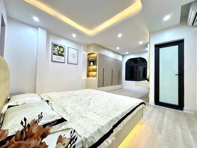 Bán nhà Linh Quang, Khâm Thiên, Nhà Lô Góc 5 tầng xây mới ( Thông tin Thật )