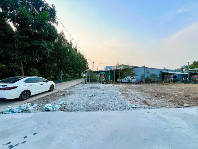 BÀ CHỊ CÓ CỤM ĐẤT CẦN BÁN 5 LÔ DÀI 25m ĐẤT GIÁ ĐẦU TƯ CHỈ TT 350tr GẦN Changshin ĐỒNG KHỞI