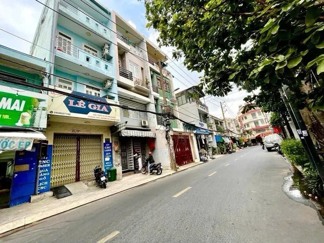Bán nhà 3 Tầng 4.6m x 31m giá 16.5 tỷ  Đường Khuông Việt Phường Tân Phú