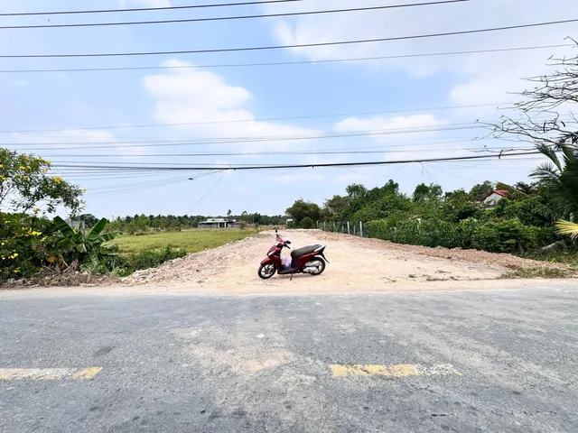 Bán đất 655m² có sẵn 600m² thổ cư ngang 12m giá 3.85 tỷ tại Xã Hòa Khánh