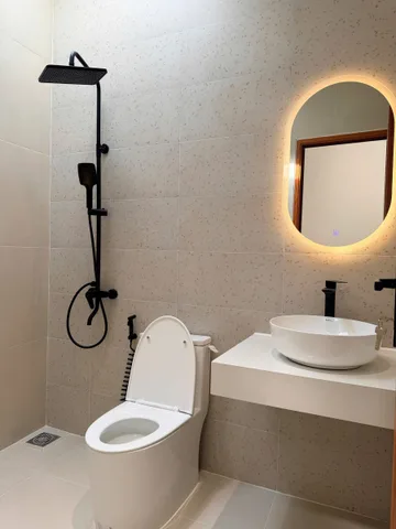 NHÀ MỚI BMT- HẠ GIÁ 250TRIỆU CÒN 3.950 MẶT TIỀN HẺM 469 QUANG TRUNG