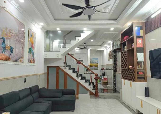 BÁN NHÀ ĐẸP SÁT TÂ.N KỲ TÂN QUÝ - KLG - ĐƯỜNG XE TẢI - 4PN - ( 4X16M )