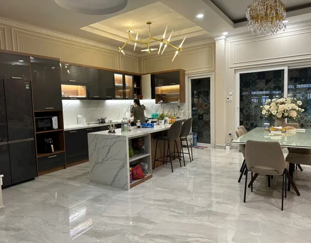 Bán gấp trước Tết nhà sổ hồng riêng Võ Thị Sáu, Tân Định Q1, 3 tầng + sân thượng thoáng mát