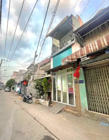 Nhỉnh 4T- Dt (3.3×15m)- Nhà 3 tầng 4pn- Hương Lộ 2, Shr