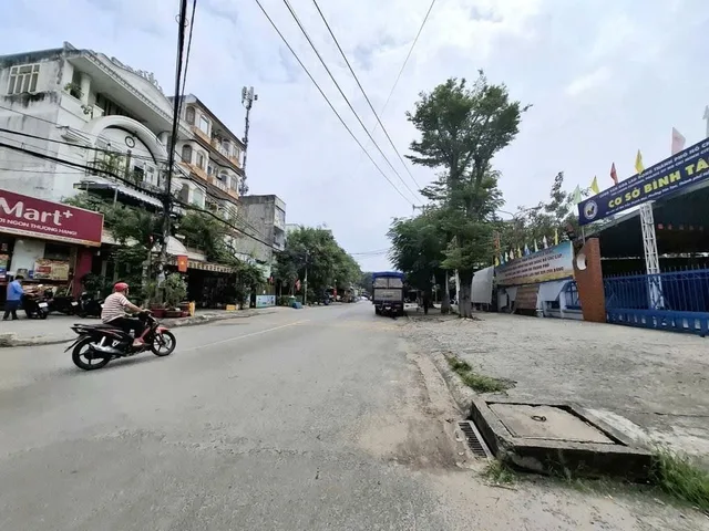 Nhà Mặt Tiền Trần Thanh Mại Bình Tân - DT: 340m2 ( 5m Nở 14m x Dài 42m ) - Chỉ Nhỉnh 20 Tỷ TL Mạnh Đang Ngộp Bank