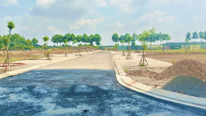 Bán đất 95m² full thổ cư trung tâm xã Dầu Giây, đường nhựa