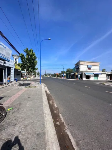 Bán đất 128.3m² có sẵn 100m² thổ cư ngang 5.2m giá 3.7 tỷ tại Xã Phước Hải