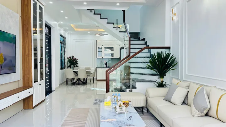 Bán nhà 3 tầng tại Vân Tra, An Đồng, An Dương. GIÁ 2,8 tỷ. liên Hệ: 0985973822